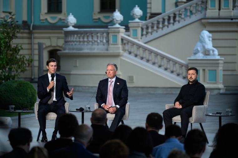 Prancūzija: JAV derybininkai mato Rusijos norą derėtis dėl Ukrainos