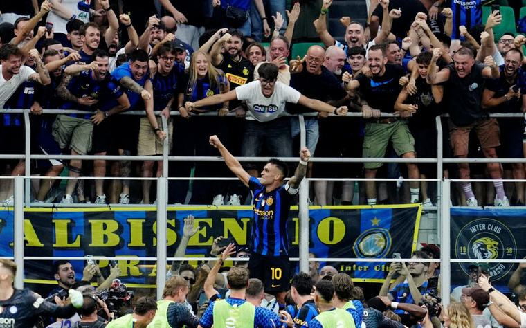 Futbolas „Inter“ įveikė „Napoli“ ekipą su įspūdingu pasirodymu